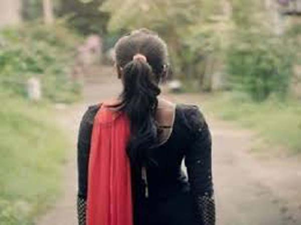 17 साल की लड़की पर चढ़ा आशिकी का ऐसा भूत की बहक गए कदम, मां ने पुलिस को सुनाई पूरी कहानी तो पसीज गया उनका भी दिल