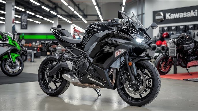 दमदार इंजन के साथ जवान लड़को के दिलो पर राज करने आ रही Kawasaki Ninja 650 bike