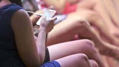 Sex Racket का बड़ा खुलासा...यहाँ होटल के कमरे से लड़कियों और लड़कों को पुलिस ने पकड़ा...