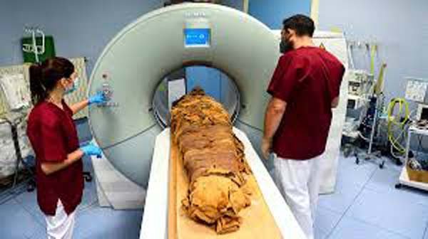 जब 1500 वर्ष पुरानी मूर्ति का हुआ 'CT Scan', तो रिपोर्ट देख कर डॉक्टर्स की आँखें भी फटी रह गई⌄