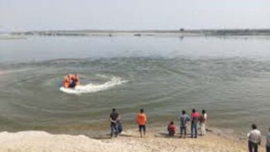 होली के दिन गंगा स्नान के दौरान चार युवक डूबे..परिवार में मातम...तलाश जारी..