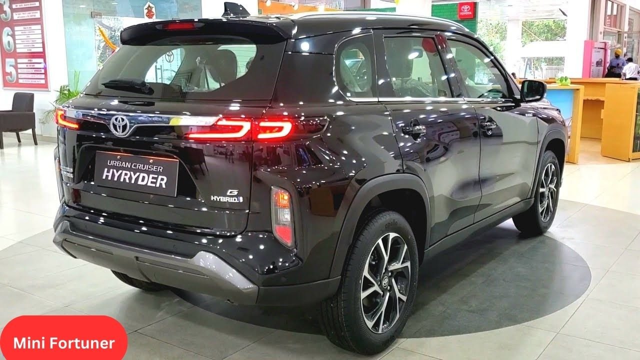 ताकतवर Engine के साथ launch हुई अपग्रेड फीचर्स वाली Toyota Hyryder की SUV कार