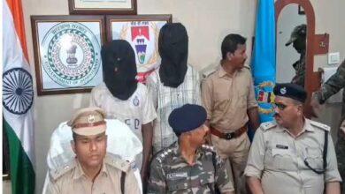 झारखंड: लूटेरों ने पति के सामने किया पत्नी से रेप, पहले पति की आंखों पर बांधी पट्टी, फिर पत्नी से रेप कर लूट की वारदात...