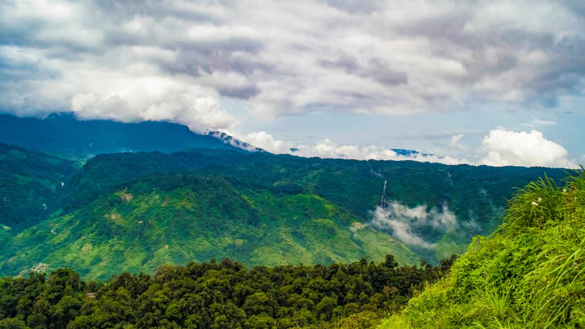 पोल्लाची: दक्षिण भारत की छिपी हुई खूबसूरती, जहाँ प्रकृति करती है दिल से स्वागत