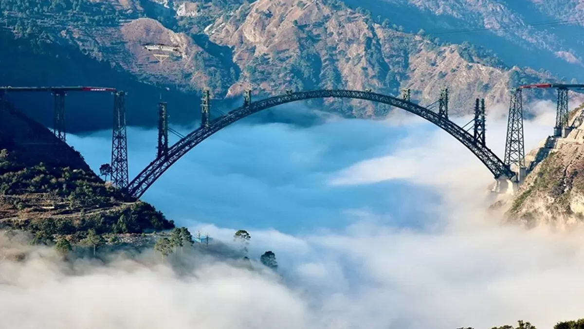 World's Highest Rail Bridge: चिनाब ब्रिज की अनसुनी कहानी, जिसने रचा कश्मीर में इतिहास