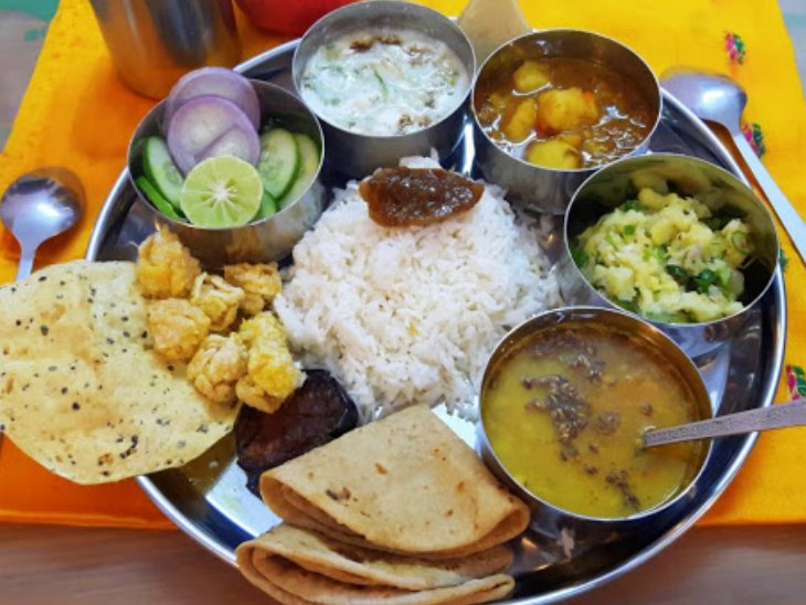 #DinnerBy7PM ,#HealthTips, #WeightLossTips, #CircadianRhythm ,#BetterSleep ,#DiabetesControl ,#HeartHealth ,#HealthyLifestyle ,#EarlyDinnerBenefits, #FitnessSecrets
