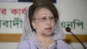 Khaleda Zia Dies: बांग्लादेश की पहली महिला पीएम खालिदा जिया कौन थी? जेल-बीमारी-राजनीतिक जंग के बीच रचा था इतिहास…