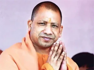 साहब! बड़े अफसर ने मेरी पत्नी को…रोते पति की चिट्ठी CM योगी तक पहुंची, DM के उड़ गए होश, मच गया प्रशासन में हड़कंप