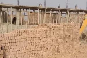 झारखंड : DMFT से बन रहे स्कूल क्लासरूम में भ्रष्टाचार का आरोप, घटिया निर्माण से उठे सवाल