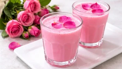 Pink Lassi Recipe: क्या आपने कभी पी है 'शाही गुलाबी लस्सी'? चिलचिलाती धूप में तुरंत देगा ठंडक, नोट कर लें यह आसान रेसिपी