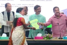 झारखंड में रोजगार का बड़ा दिन...CM हेमंत सोरेन ने 336 अभ्यर्थियों को बांटे नियुक्ति पत्र, युवाओं में दिखी नई उम्मीद